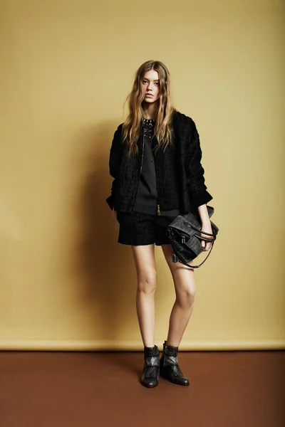 Look 18
